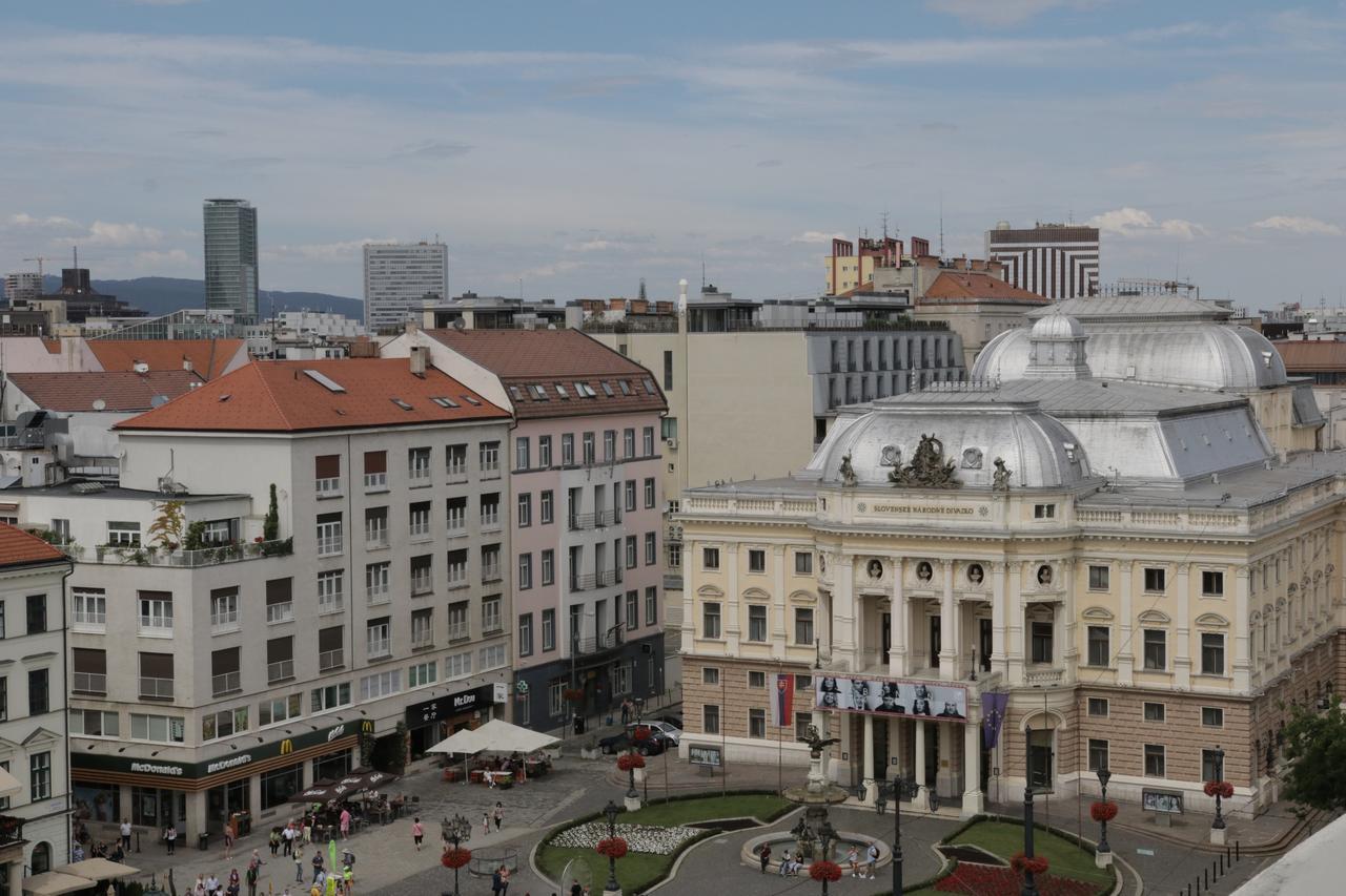 Radisson Blu Carlton Hotel, Bratislava Bagian luar foto