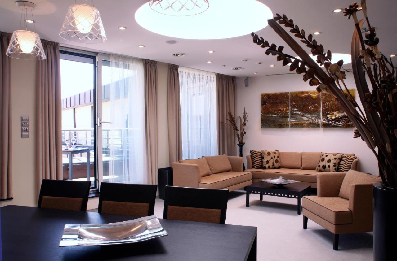 Radisson Blu Carlton Hotel, Bratislava Bagian luar foto