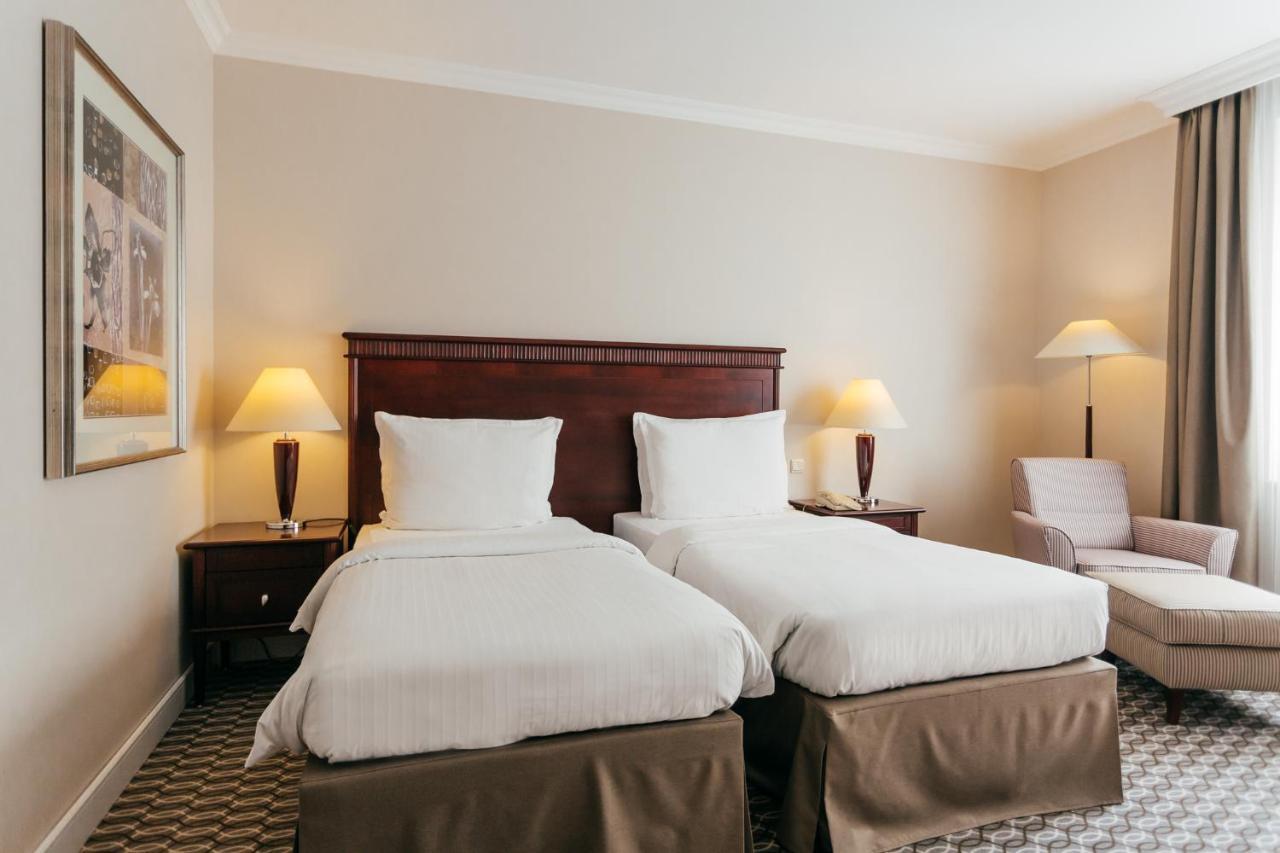 Radisson Blu Carlton Hotel, Bratislava Bagian luar foto